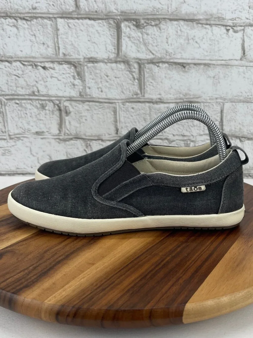 Taos Dandy Womens 8.5 Charcoal Gray Washed Canvas Slip On Comfort Shoes DND13455